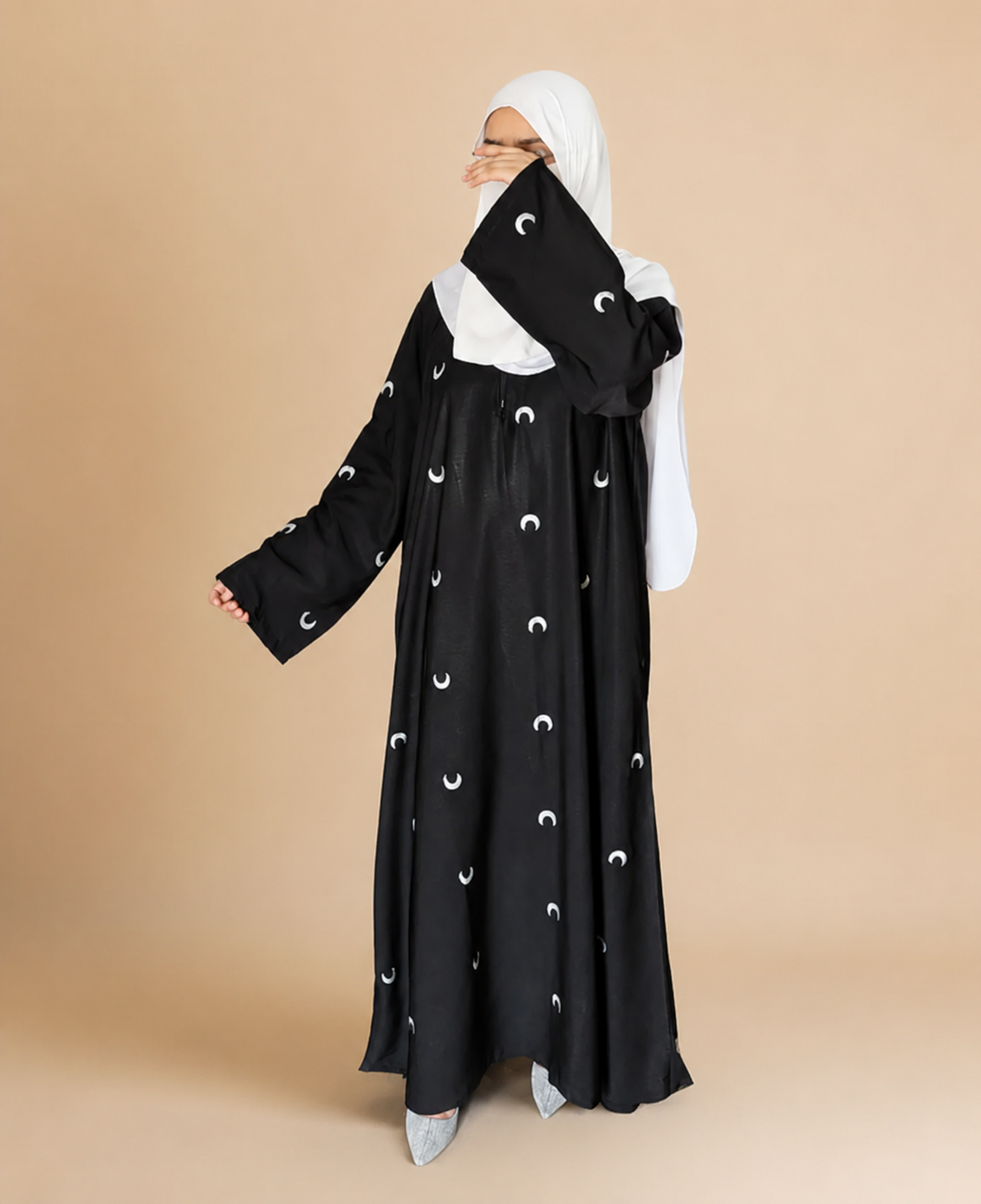 Moon Embroidered Abaya (Black)