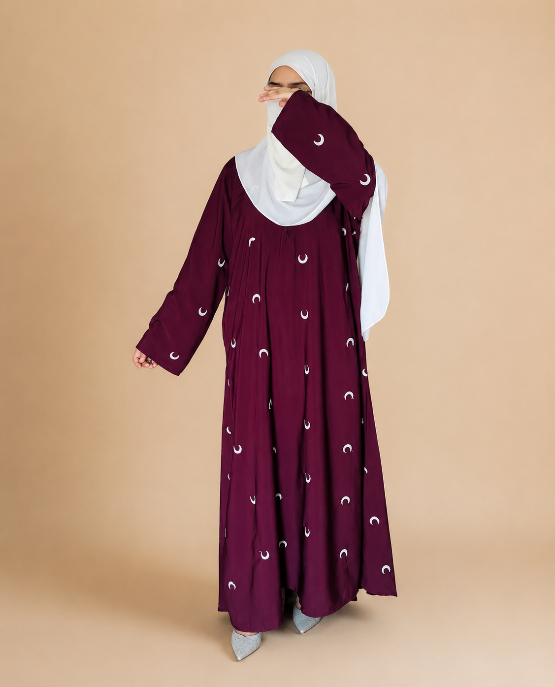 Moon Embroidered Abaya (Maroon)