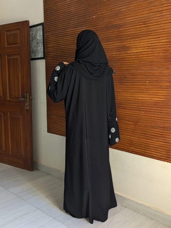 Soft Daisy Embroidered Abaya