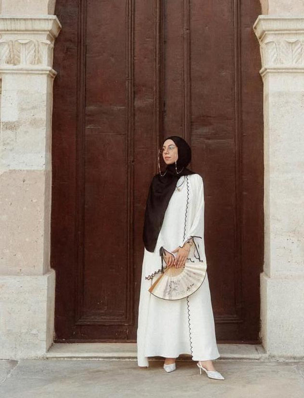 White Zoya Abaya Inner Attached Middle East Style
